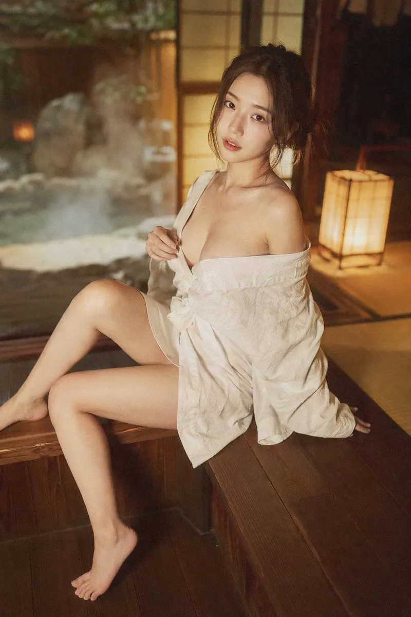 Reference image: Japanese Onsen Ryokan Portrait